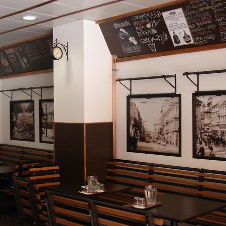미슈콜츠 Promenade Panzio B&B 외부 사진