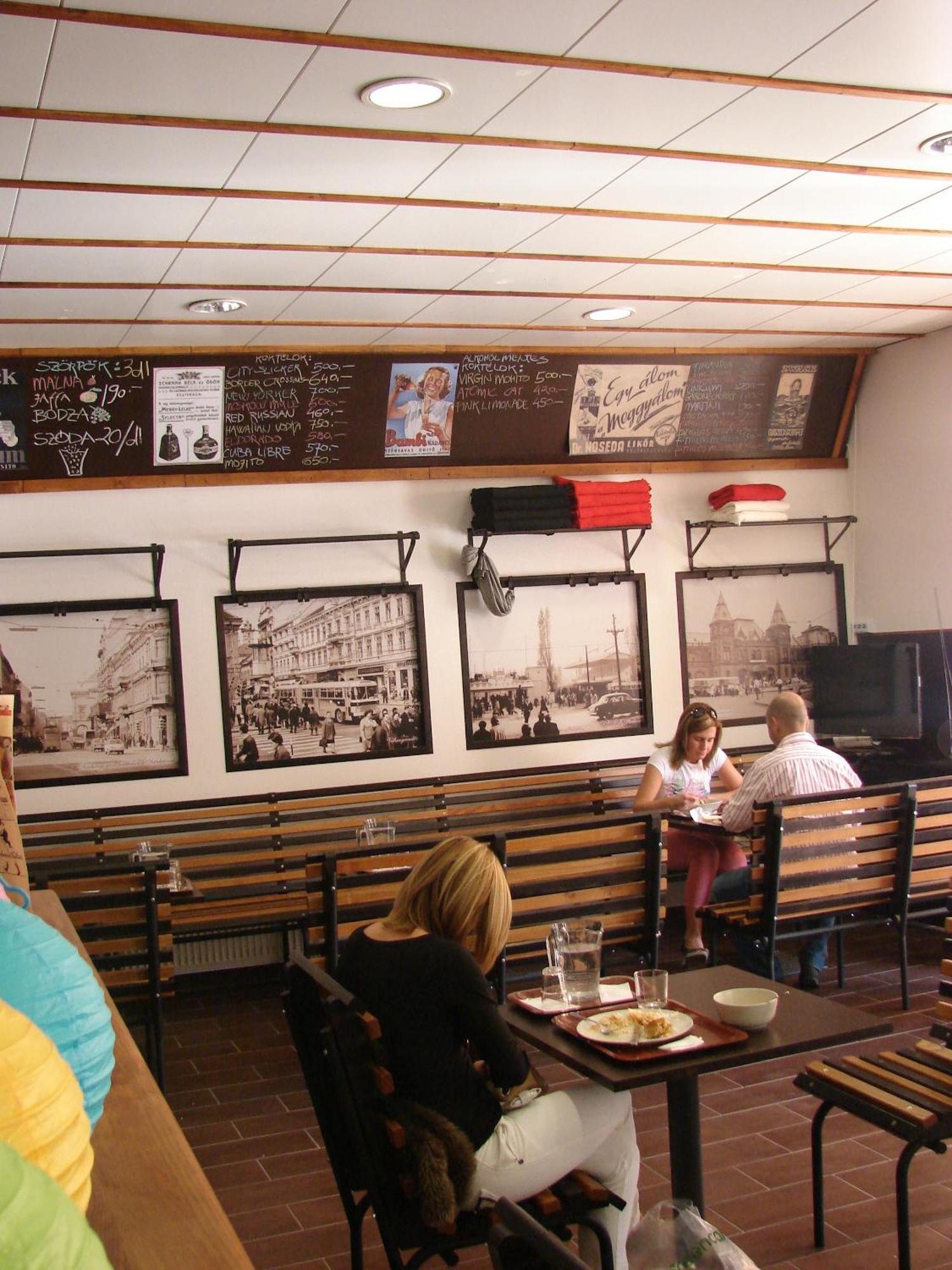 미슈콜츠 Promenade Panzio B&B 외부 사진
