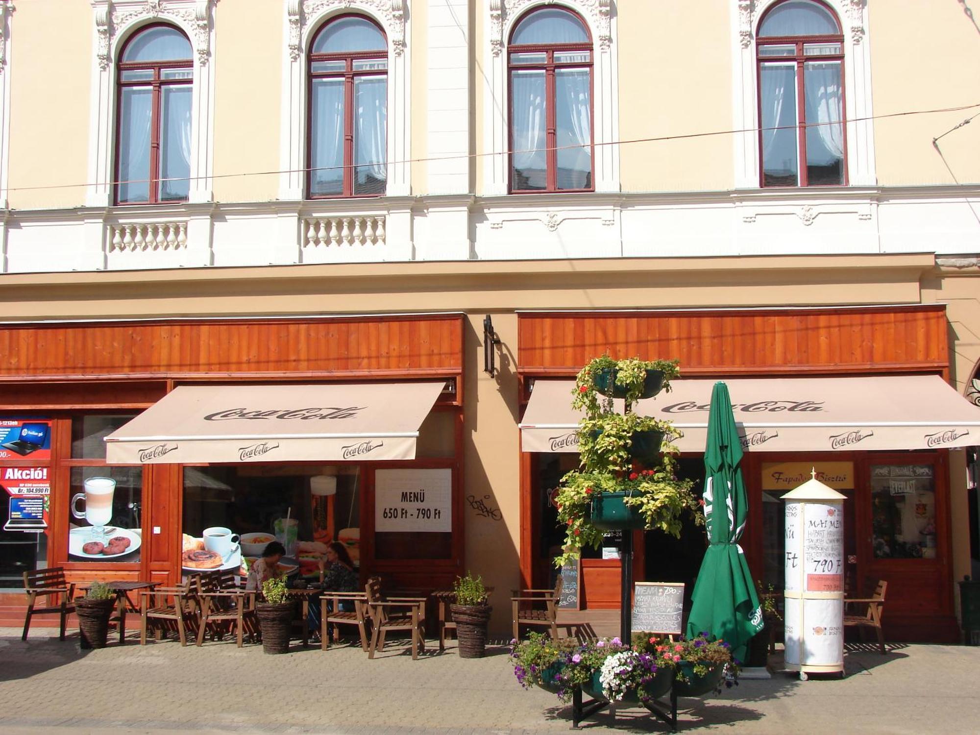 미슈콜츠 Promenade Panzio B&B 외부 사진
