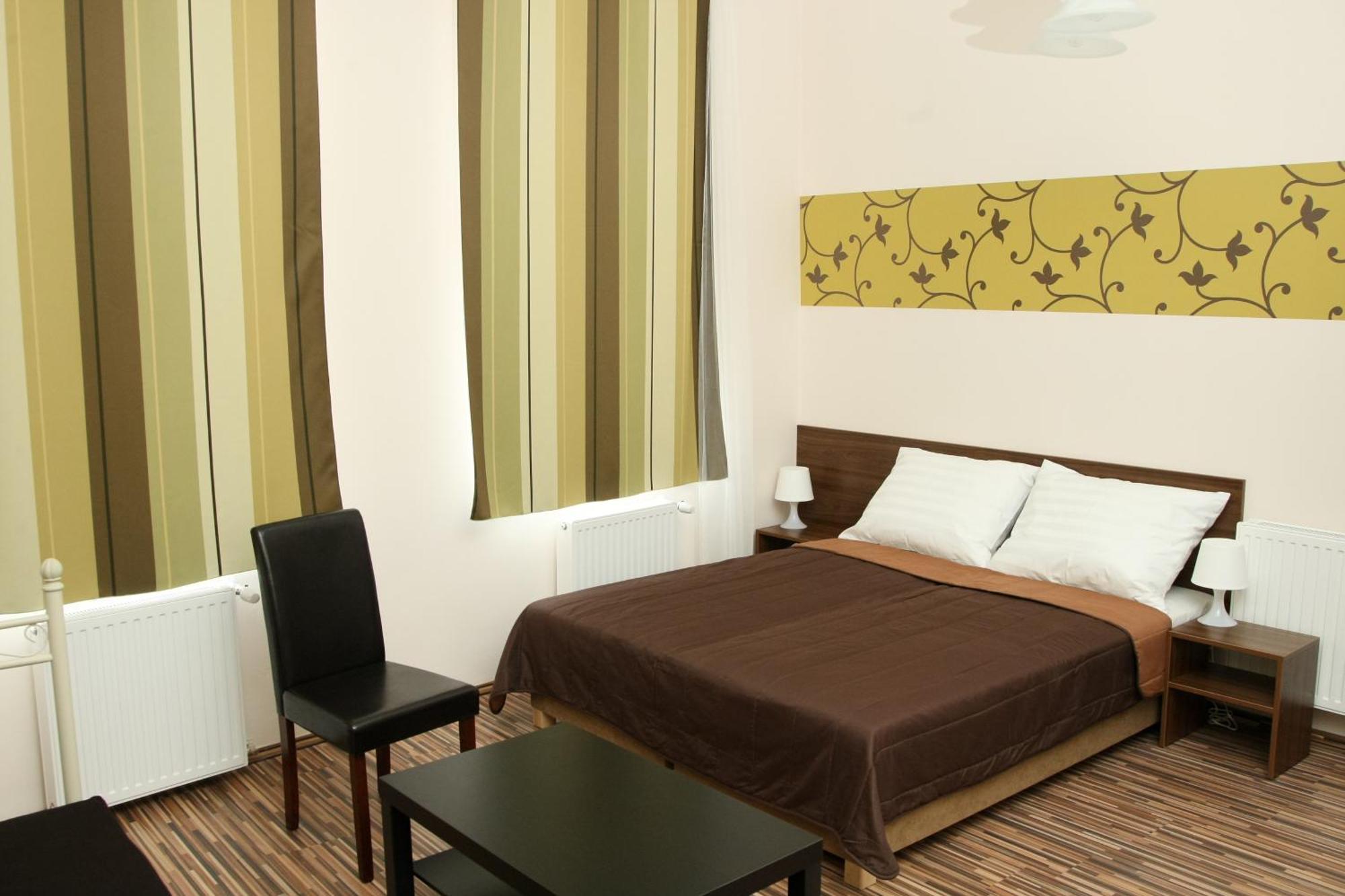 미슈콜츠 Promenade Panzio B&B 외부 사진