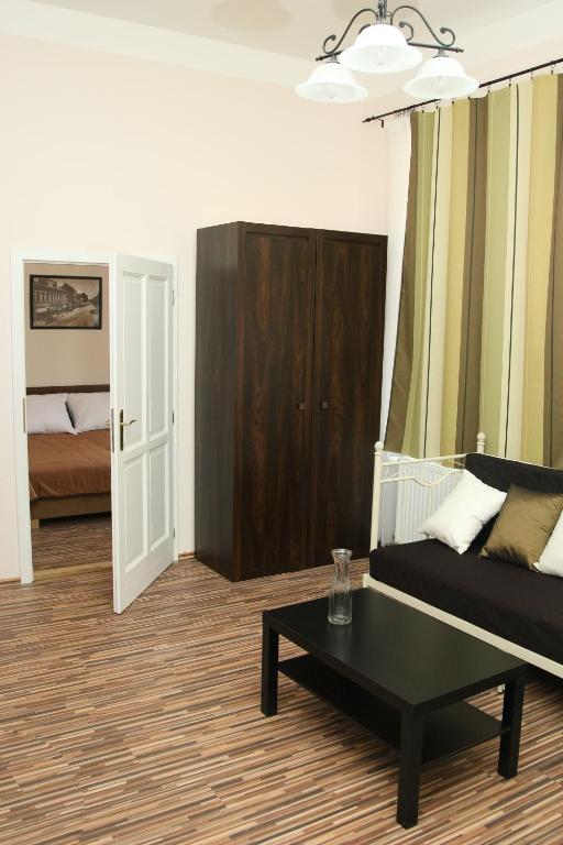 미슈콜츠 Promenade Panzio B&B 객실 사진