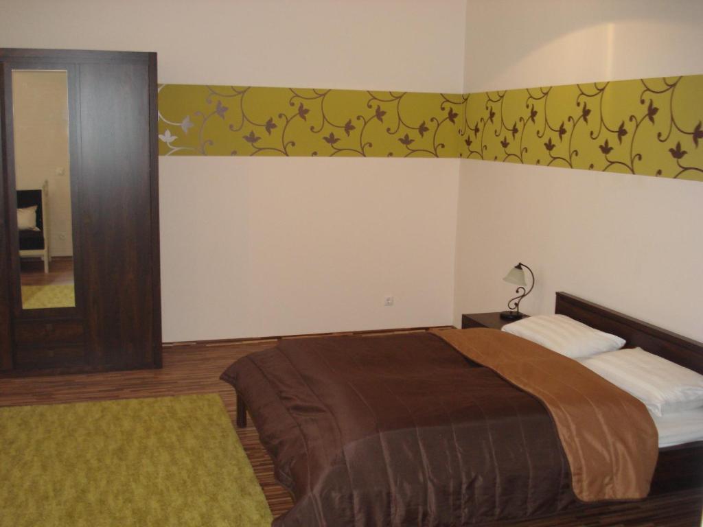 미슈콜츠 Promenade Panzio B&B 객실 사진