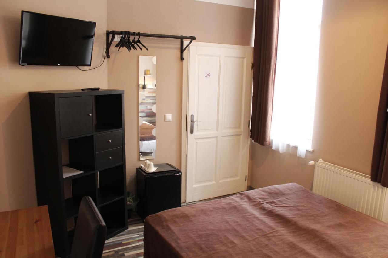 미슈콜츠 Promenade Panzio B&B 외부 사진