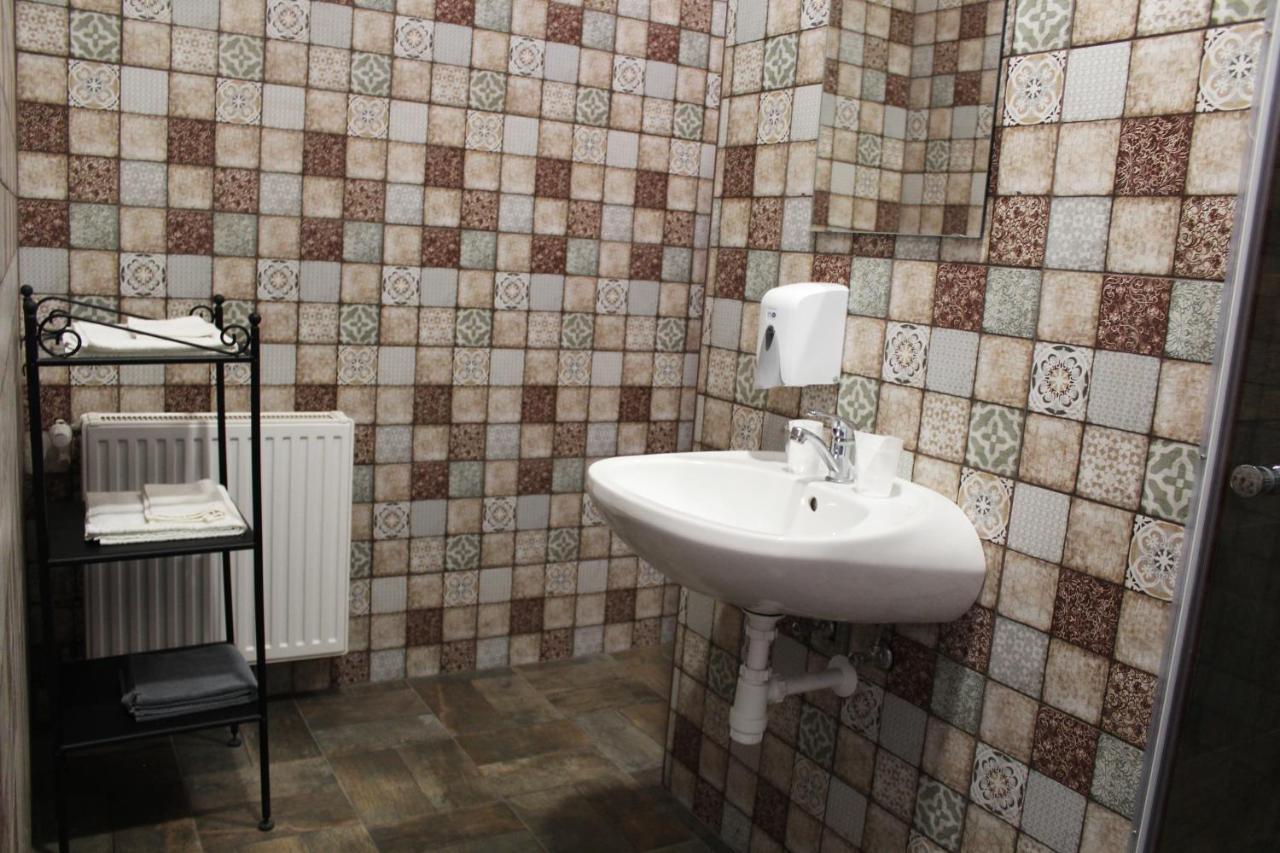 미슈콜츠 Promenade Panzio B&B 외부 사진