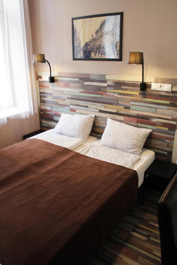 미슈콜츠 Promenade Panzio B&B 외부 사진