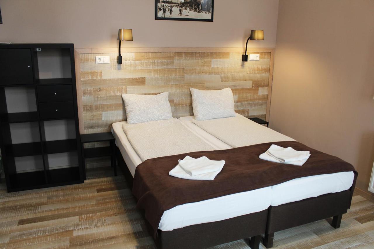 미슈콜츠 Promenade Panzio B&B 외부 사진